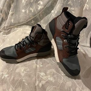 LEMS Outlander All-Season Boot W9/M7.5 - Like New!
